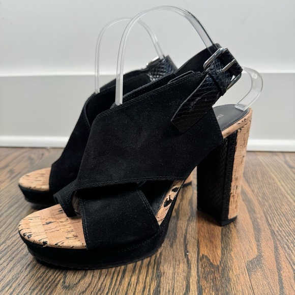 DONALD PLINER Jayton Snake Embossed Platform Heels size 9 - Picture 4 of 9